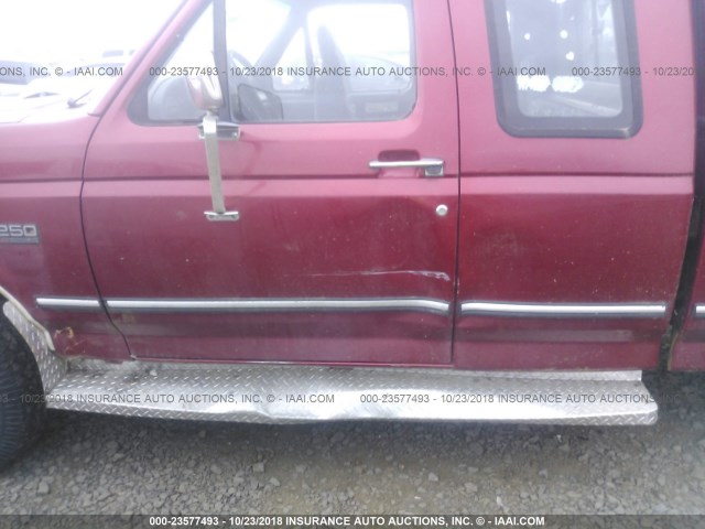 1FTHX26G2NKB75764 - 1992 FORD F250 RED photo 6