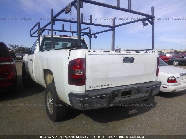 1GC0CVCG9CF200065 - 2012 CHEVROLET SILVERADO C2500 HEAVY DUTY WHITE photo 3