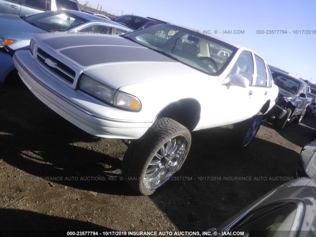 1G1BL52P5SR180557 - 1995 CHEVROLET CAPRICE / IMPALA CLASSIC/SS WHITE photo 2