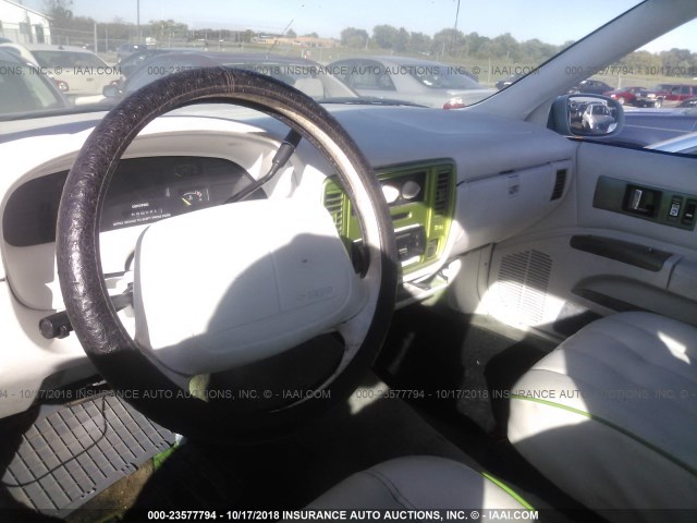 1G1BL52P5SR180557 - 1995 CHEVROLET CAPRICE / IMPALA CLASSIC/SS WHITE photo 5