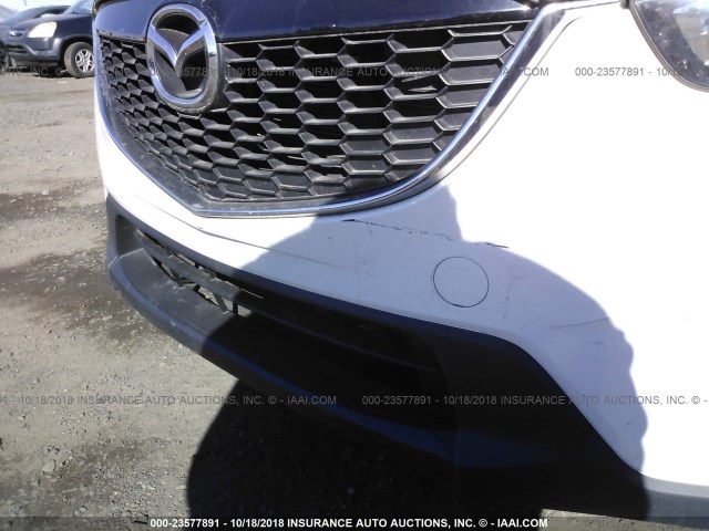 JM3KE2CE8D0135964 - 2013 MAZDA CX-5 TOURING Blanc photo 6
