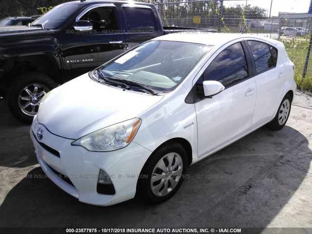 JTDKDTB3XC1502065 - 2012 TOYOTA PRIUS C WHITE photo 2