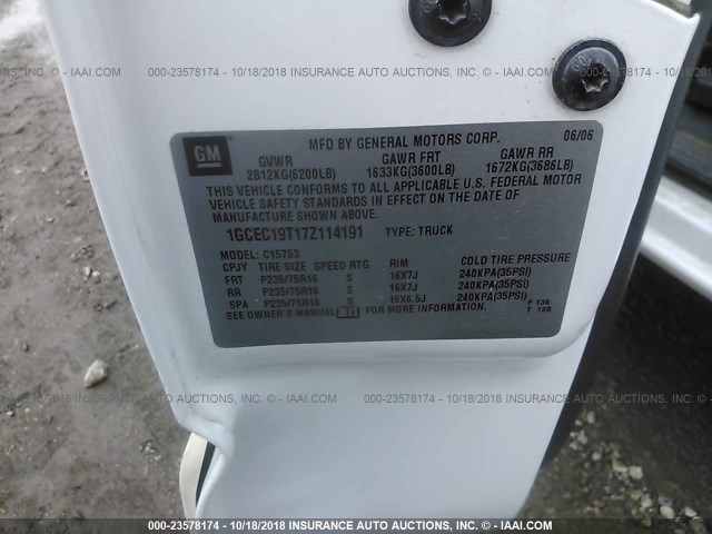 1GCEC19T17Z114191 - 2007 CHEVROLET SILVERADO C1500 CLASSIC WHITE photo 9