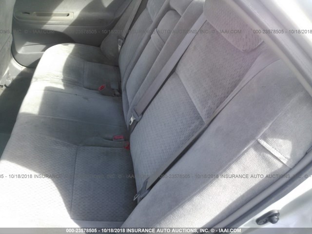 4T1BF32K32U510504 - 2002 TOYOTA CAMRY LE/XLE/SE SILVER photo 8