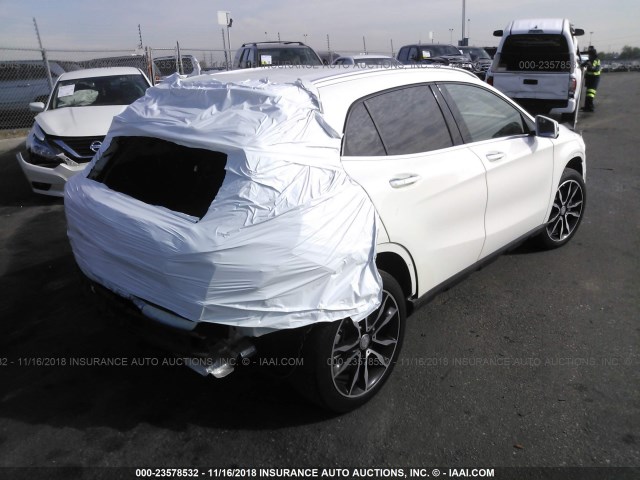 WDCTG4EB5GJ203362 - 2016 MERCEDES-BENZ GLA 250 WHITE photo 4