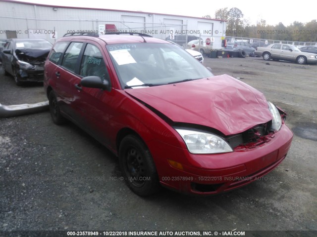 1FAHP36NX5W303798 - 2005 FORD FOCUS ZXW RED photo 1