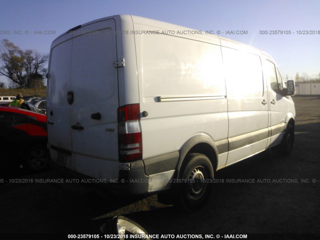 WD0PE745885330344 - 2008 DODGE 2500 SPRINTER 2500 WHITE photo 4