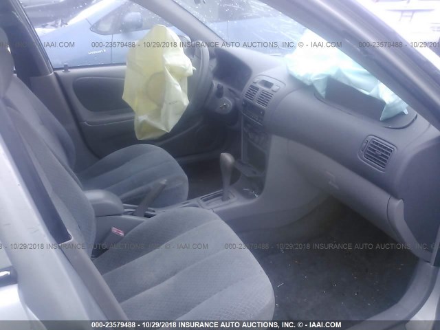 2T1BR12E5YC368818 - 2000 TOYOTA COROLLA VE/CE/LE 灰色 照片 5