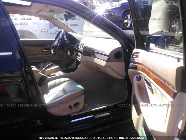 WBADT43403G035466 - 2003 BMW 525 I AUTOMATIC BLACK photo 5