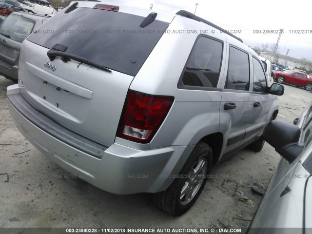 1J4GR48K46C256824 - 2006 JEEP GRAND CHEROKEE LAREDO/COLUMBIA/FREEDOM SILVER photo 4