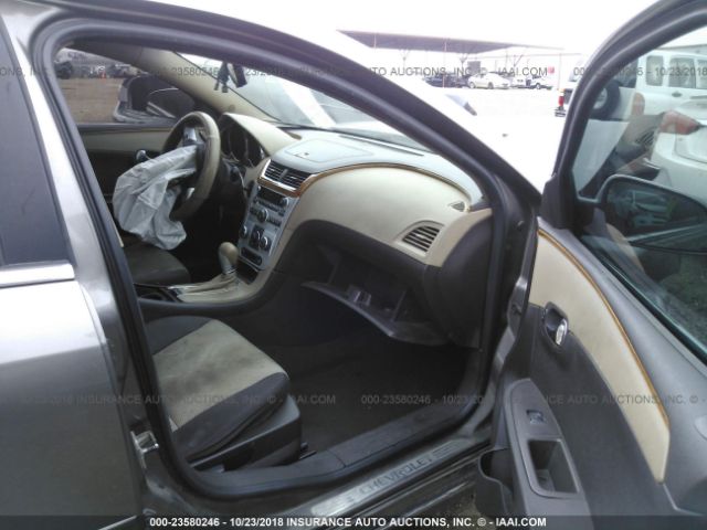 1G1ZC5EBXAF212742 - 2010 CHEVROLET MALIBU 1LT BROWN photo 5