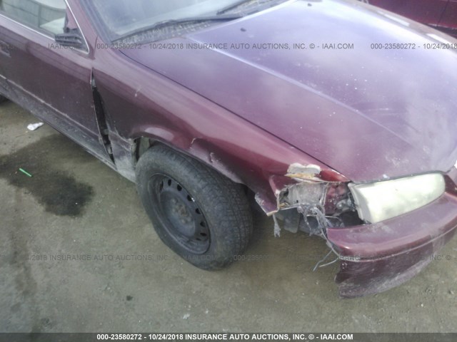 4T1BG22K41U040778 - 2001 TOYOTA CAMRY CE/LE/XLE 红色 照片 6