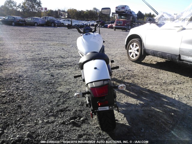 JKAENEC12JDA01683 - 2018 KAWASAKI EN650 C WHITE photo 6