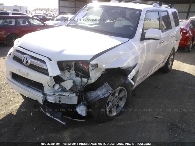 JTEBU5JR3B5038279 - 2011 TOYOTA 4RUNNER SR5/LIMITED/TRAIL WHITE photo 6