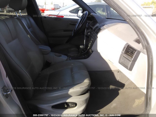 WBXPA73454WB22347 - 2004 BMW X3 2.5I SILVER photo 5