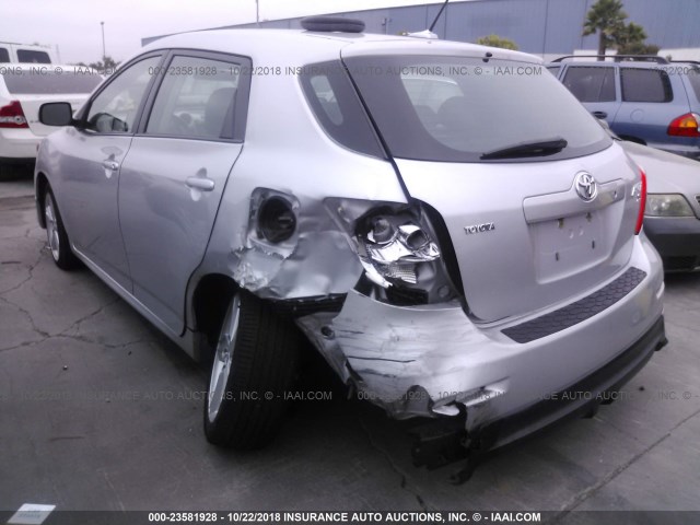 2T1KE40E99C003530 - 2009 TOYOTA COROLLA MATRIX S SILVER photo 3