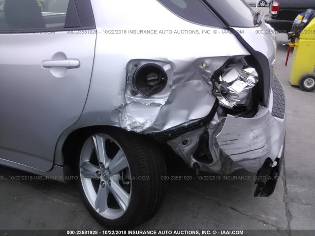 2T1KE40E99C003530 - 2009 TOYOTA COROLLA MATRIX S SILVER photo 6