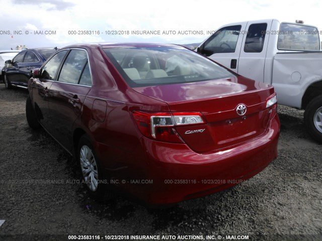 4T4BF1FK8CR202055 - 2012 TOYOTA CAMRY SE/LE/XLE RED photo 3
