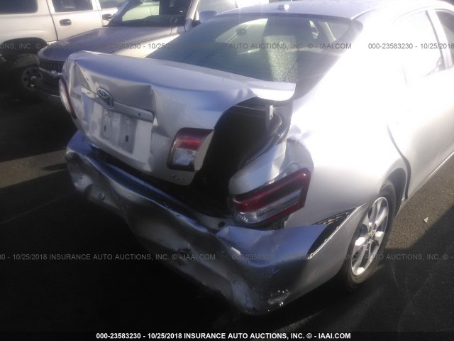 4T4BF3EK6BR164790 - 2011 TOYOTA CAMRY SE/LE/XLE ვერცხლისფერი ფოტო 6