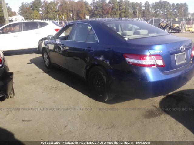 4T1BF3EKXAU542408 - 2010 TOYOTA CAMRY SE/LE/XLE BLUE photo 3
