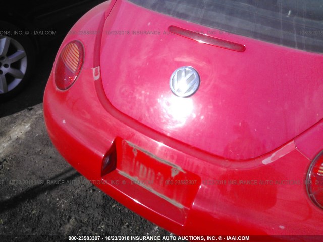 3VWBC21CXYM479909 - 2000 VOLKSWAGEN NEW BEETLE GL 红色 照片 6