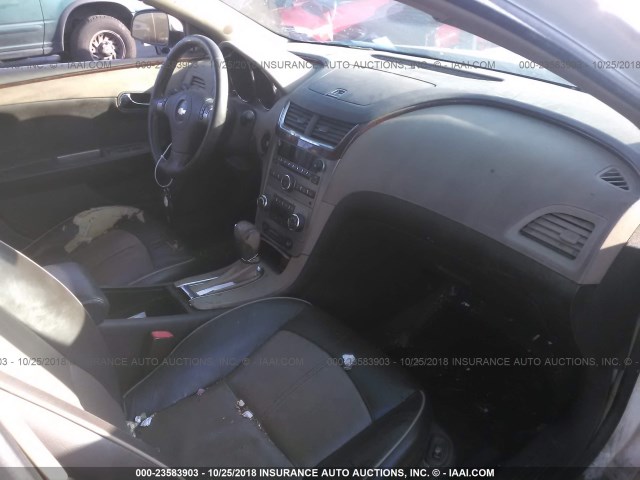 1G1ZK57B78F289711 - 2008 CHEVROLET MALIBU LTZ 白色 照片 5