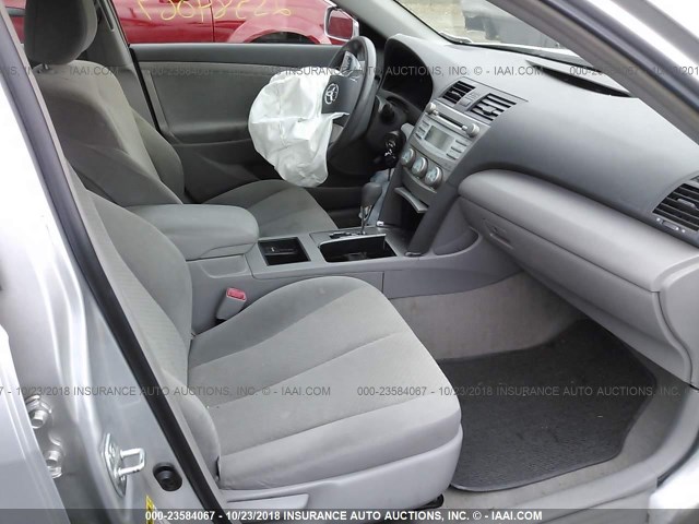 4T1BE46K38U253047 - 2008 TOYOTA CAMRY CE/LE/XLE/SE SILVER photo 5