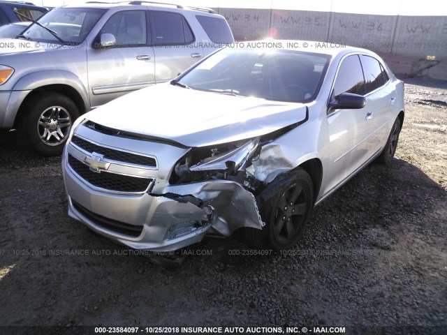 1G11B5SA0DF269368 - 2013 CHEVROLET MALIBU LS ვერცხლისფერი ფოტო 2