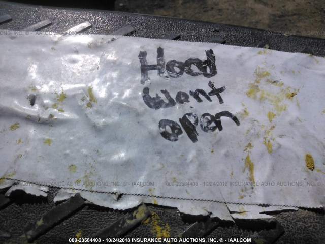 4T1BE32K24U260808 - 2004 TOYOTA CAMRY LE/XLE/SE RED photo 10