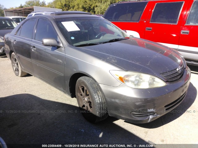 4T1BE32K92U538942 - 2002 TOYOTA CAMRY LE/XLE/SE GRAY photo 1