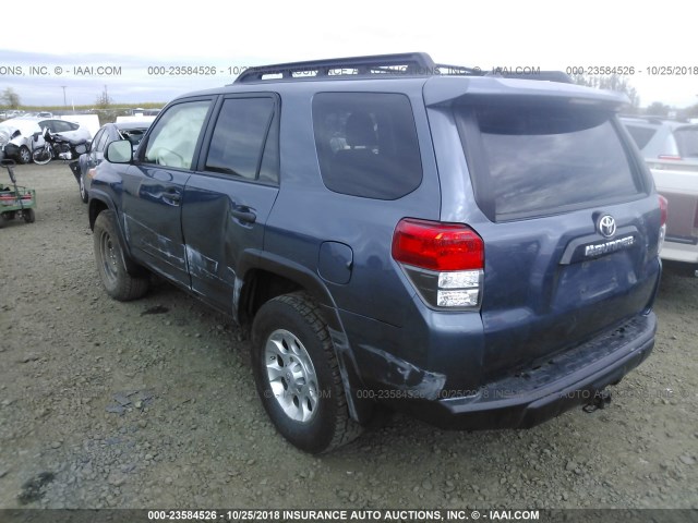 JTEBU5JRXA5030016 - 2010 TOYOTA 4RUNNER SR5/LIMITED/TRAIL BLUE photo 3