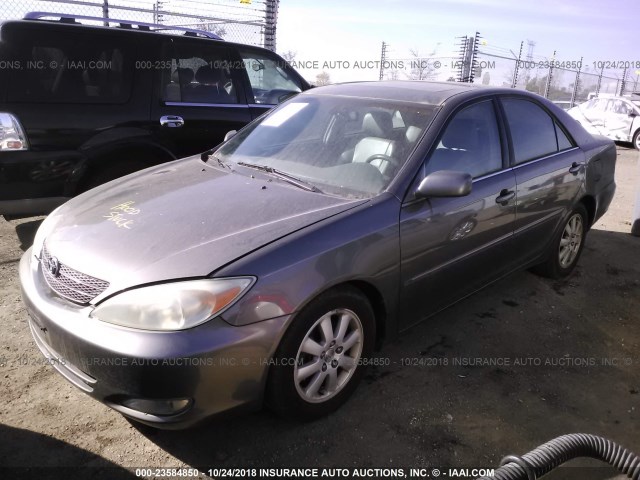 4T1BF30K24U587774 - 2004 TOYOTA CAMRY LE/XLE/SE 灰色 照片 2