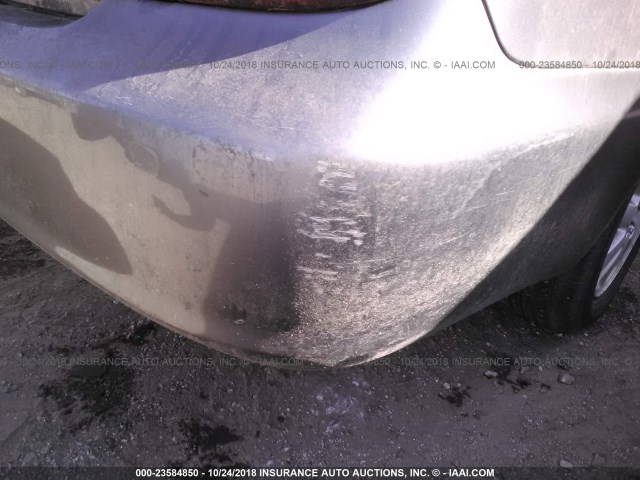 4T1BF30K24U587774 - 2004 TOYOTA CAMRY LE/XLE/SE 灰色 照片 6