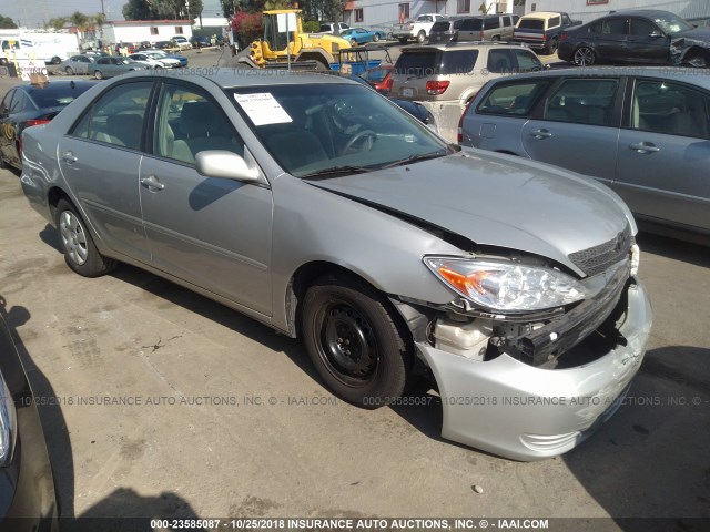 4T1BE32KX4U322326 - 2004 TOYOTA CAMRY LE/XLE/SE SILVER photo 1
