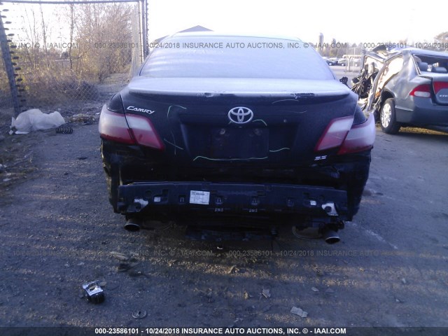 4T1BK46K67U550806 - 2007 TOYOTA CAMRY NEW GENERAT LE/XLE/SE BLACK photo 6