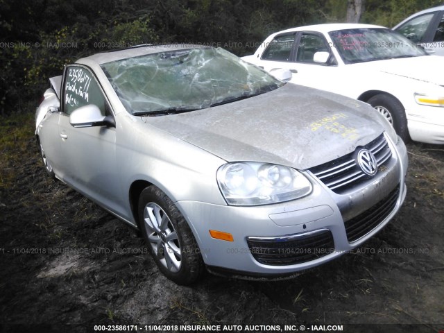 3VWRX7AJXAM035823 - 2010 VOLKSWAGEN JETTA SE/SEL SILVER photo 1