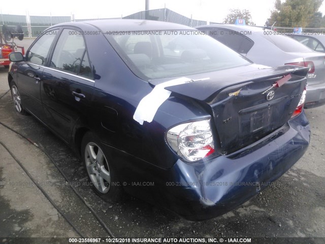 JTDBF32K620037810 - 2002 TOYOTA CAMRY LE/XLE/SE 蓝色 照片 3
