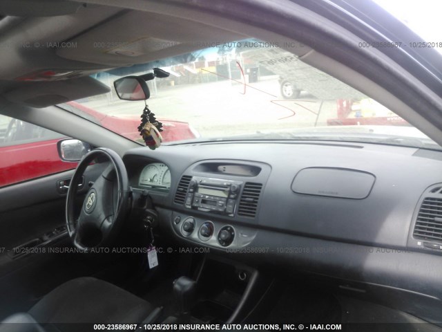 JTDBF32K620037810 - 2002 TOYOTA CAMRY LE/XLE/SE 蓝色 照片 5