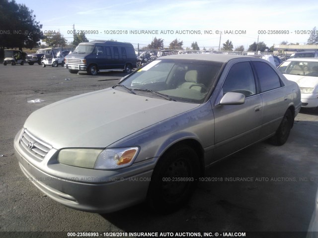 JT2BG22KXY0436227 - 2000 TOYOTA CAMRY CE/LE/XLE 棕色 照片 2