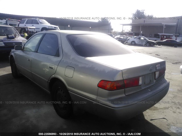 JT2BG22KXY0436227 - 2000 TOYOTA CAMRY CE/LE/XLE 棕色 照片 3