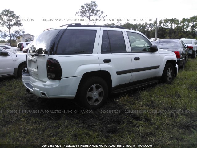 1GNDT13S352362712 - 2005 CHEVROLET TRAILBLAZER LS/LT თეთრი ფოტო 4