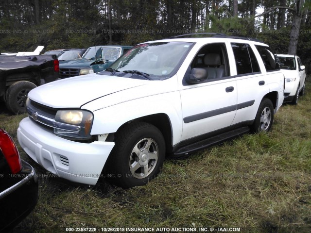 1GNDT13S352362712 - 2005 CHEVROLET TRAILBLAZER LS/LT თეთრი ფოტო 6