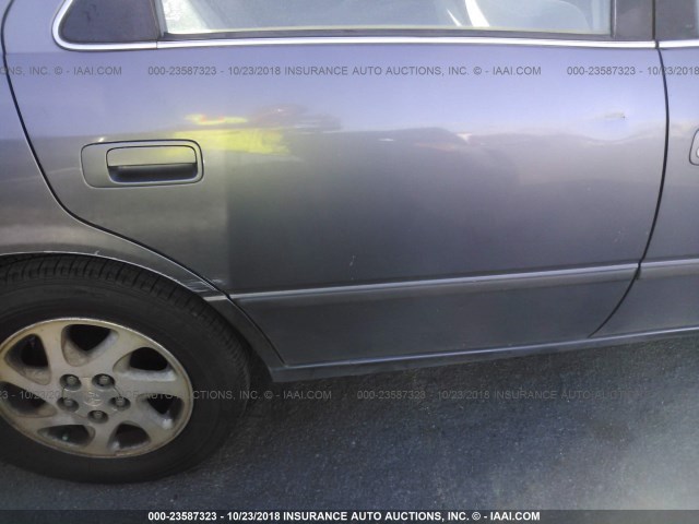 JT2BF22K9X0153142 - 1999 TOYOTA CAMRY LE/XLE GRAY photo 6