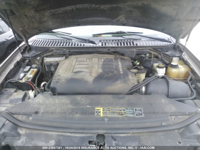 5LMFU27R43LJ48159 - 2003 LINCOLN NAVIGATOR 棕色 照片 10