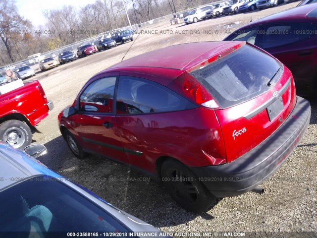 3FAFP3132YR203781 - 2000 FORD FOCUS ZX3 RED photo 3