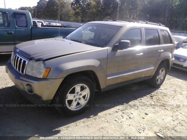 1J4HS58N05C700370 - 2005 JEEP GRAND CHEROKEE LIMITED GOLD photo 2