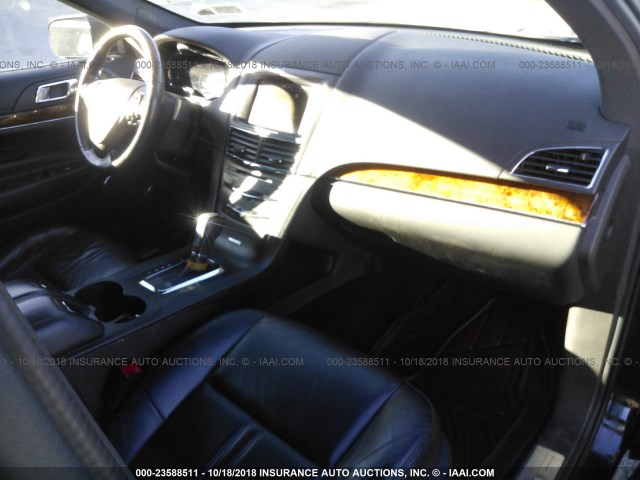 2LMHJ5NK6DBL58716 - 2013 LINCOLN MKT BLACK photo 5