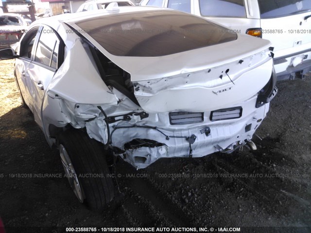 1G1RA6S56HU118826 - 2017 CHEVROLET VOLT LT WHITE photo 6