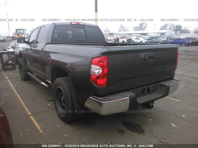 5TFRY5F11FX178139 - 2015 TOYOTA TUNDRA DOUBLE CAB SR/SR5 GRAY photo 3