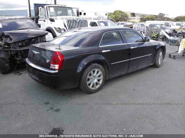 2C3KA63T59H605725 - 2009 CHRYSLER 300C BLACK photo 4